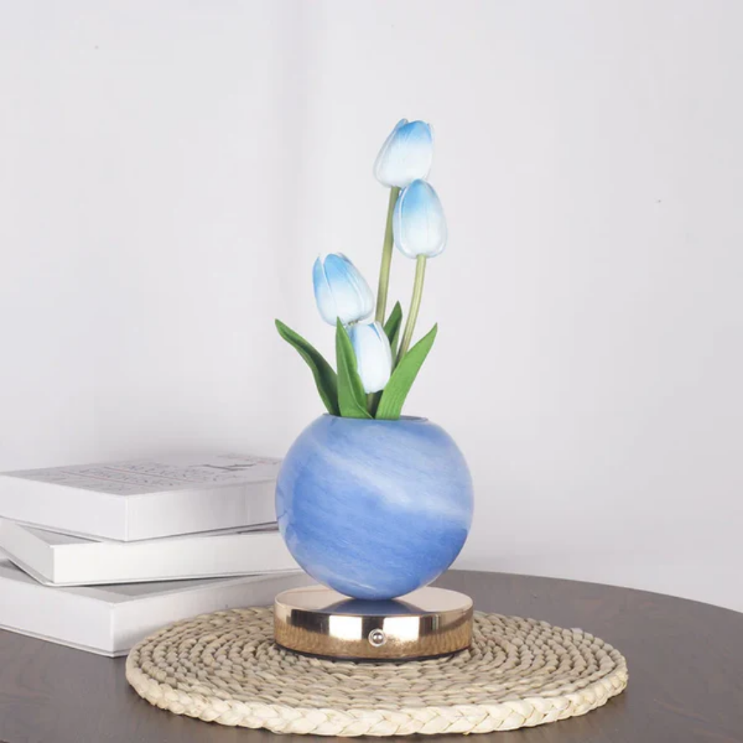 Tulip lamp with three light modes